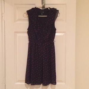 Forever 21 black dress with red hearts